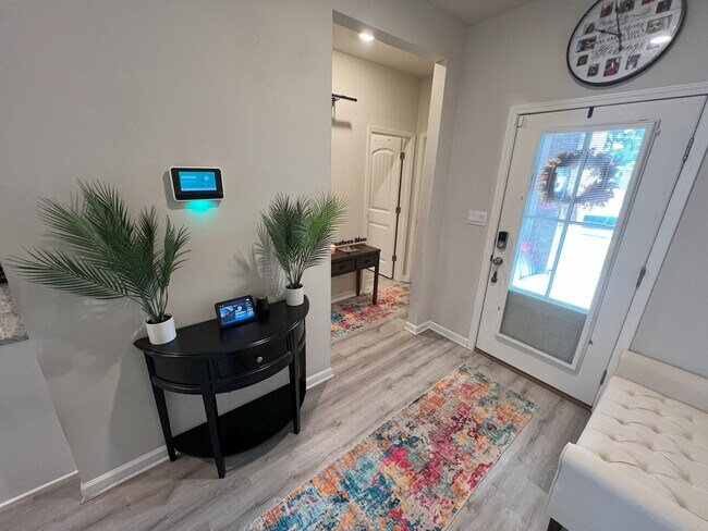 Foto del edificio - Stunning 4-Bedroom Home in Zachary's Mirav...