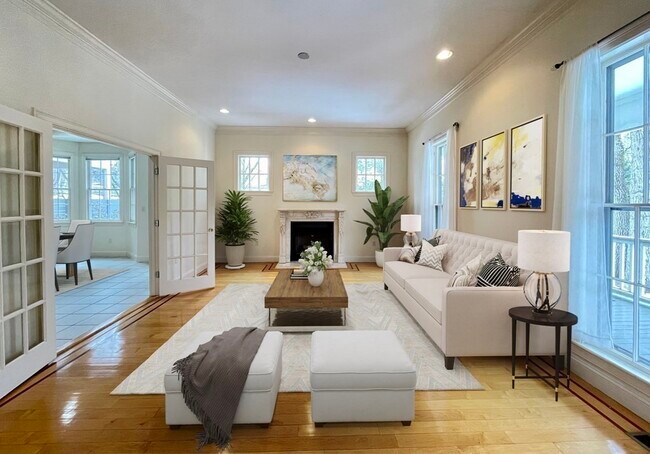 Foto del edificio - 704 Beacon St