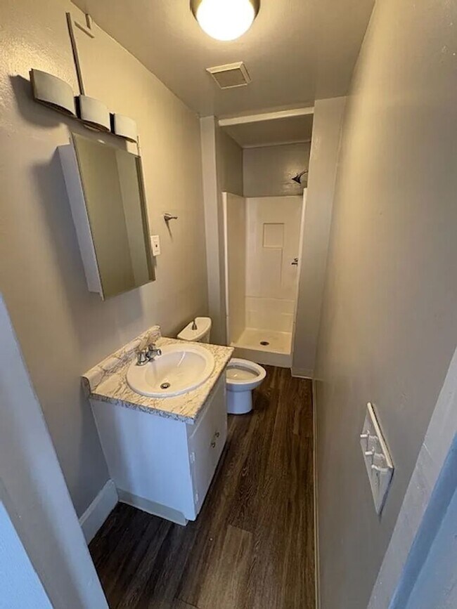 Foto del edificio - 7207 Grandview Ave