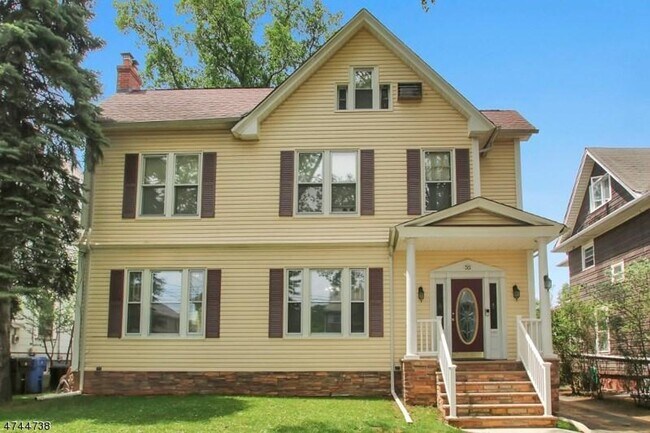 Foto del edificio - 55 Donaldson Ave