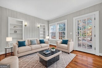 Building Photo - 444 Burlington Rd NE