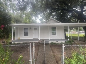 Building Photo - 2604 W Blount St