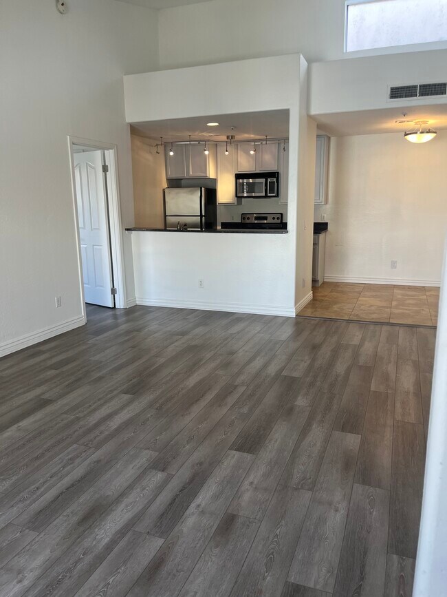 Foto del edificio - 14145 N 92nd St