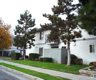 Primary Photo - Bridlewood Apartments