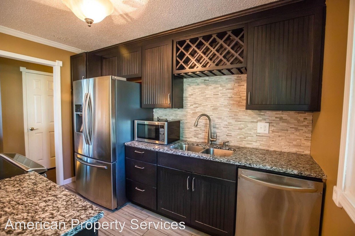 Foto principal - 4 br, 2 bath House - 2021 Beck St.