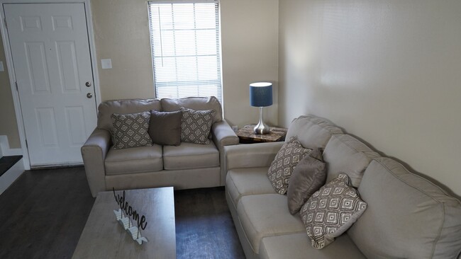 Foto del interior - Shelby Pointe Townhomes