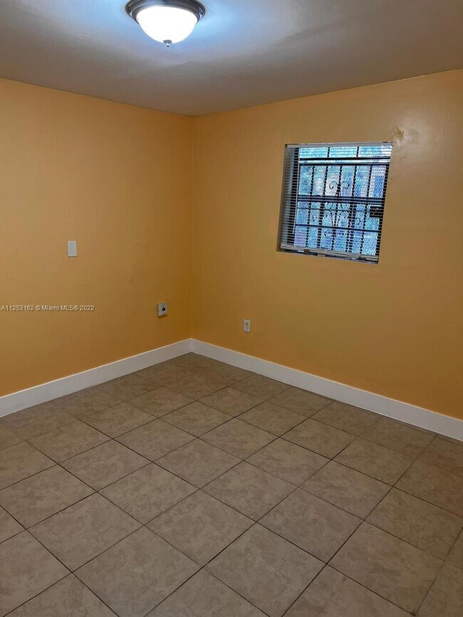 Building Photo - 1467 NW 53rd St