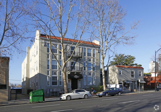 Foto del edificio - Metro Walk Apartments