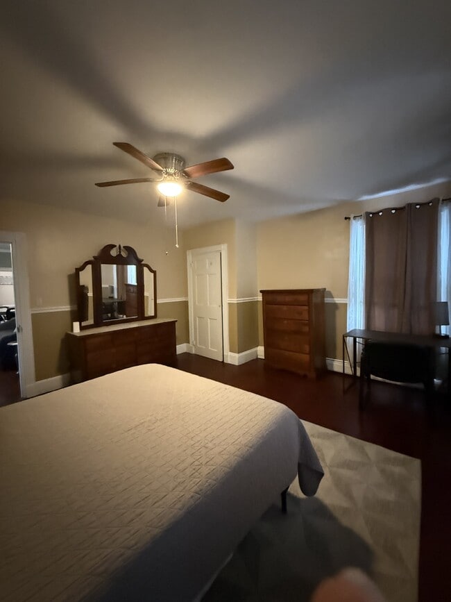 Building Photo - 475 Union St