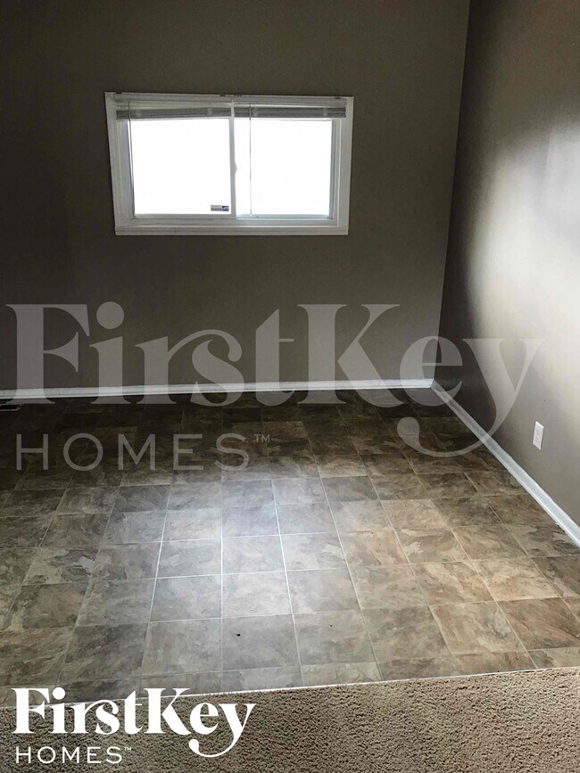 Building Photo - 8509 Lenna Ct