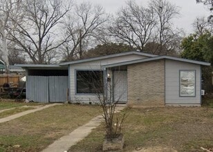 Building Photo - 1815 Viewridge Dr