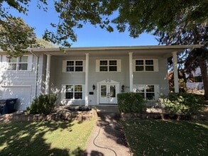 Building Photo - 2735 Almaden St