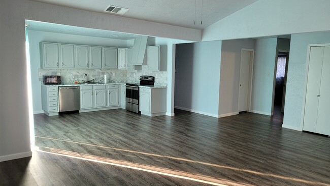 Foto del edificio - 1901 Glenwick Ln