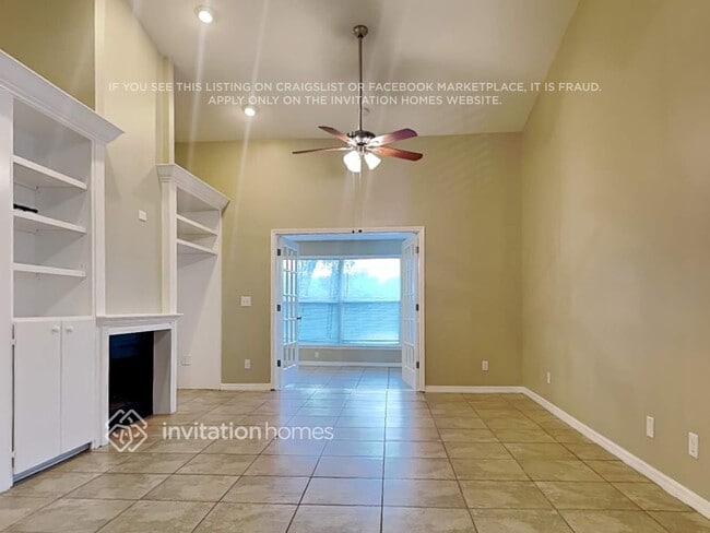 Building Photo - 2255 Harbor Pointe Pl