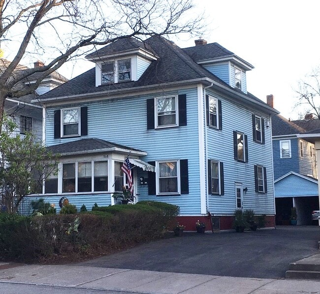 Building Photo - 1115 Monroe Ave