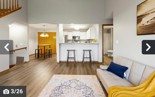 Dinning area and kitchen - 4887 Easy St