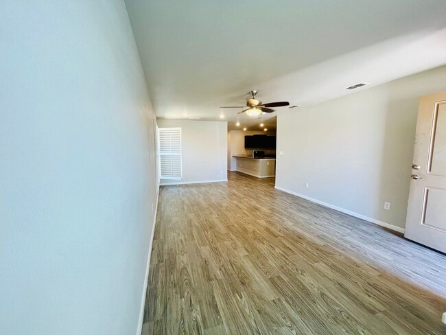 Building Photo - Bell Farms - 14414