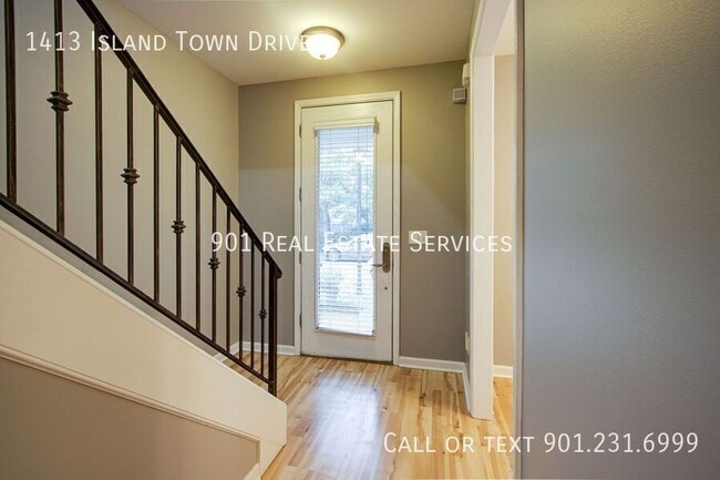 Photo - 1413 Island Town Dr House