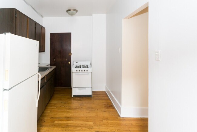 Foto del edificio - 938 W Cornelia Ave