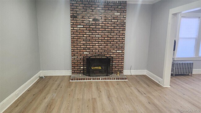 Foto del edificio - 75 Ingraham St