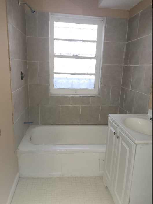 Building Photo - 13965 Superior Rd