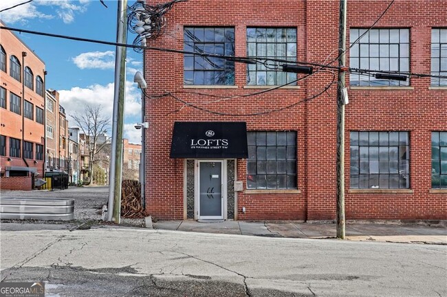 Building Photo - 172 Haynes St SW