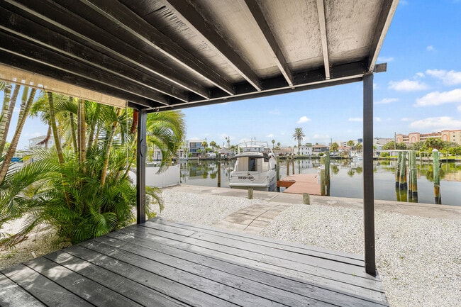 Foto del edificio - 231 E Madeira Ave