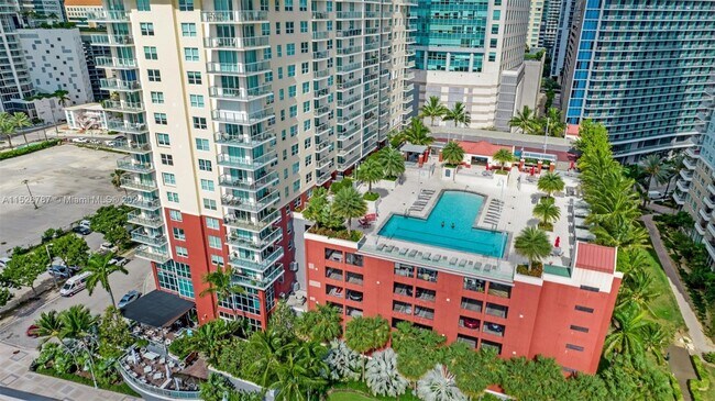 Foto del edificio - 1155 Brickell Bay Dr