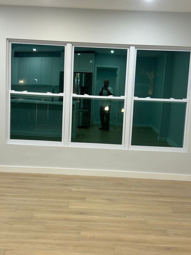 Mostrador de cocina / patio delantero de la casa - 6859 SW 37th St