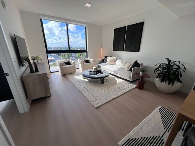 Foto del edificio - 120 NW 31st St