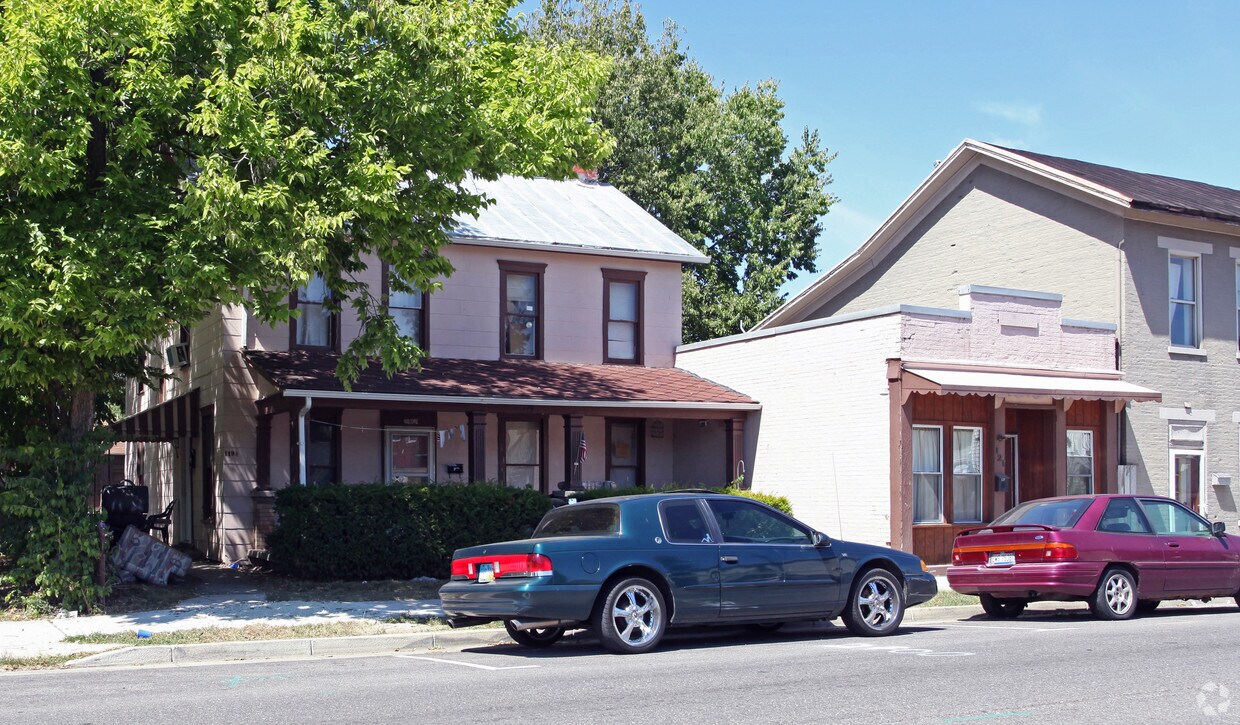 Primary Photo - 119-121 N First St
