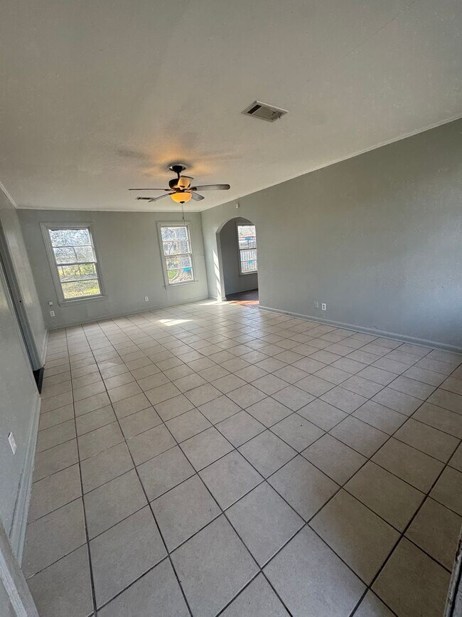 Foto del edificio - Beautiful 3 bedroom Home off Mansfield