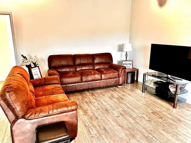 Foto del edificio - 2845 Nugget Ln