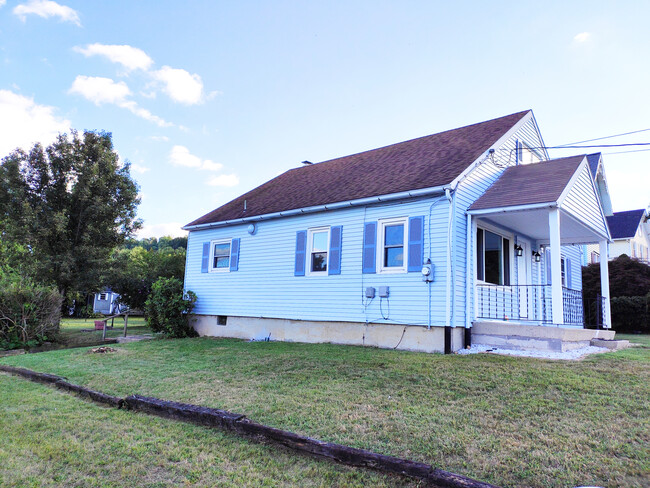 Building Photo - 860 Fritztown Rd