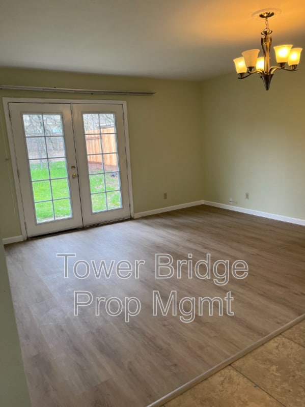 Building Photo - 8676 Tiogawoods Dr