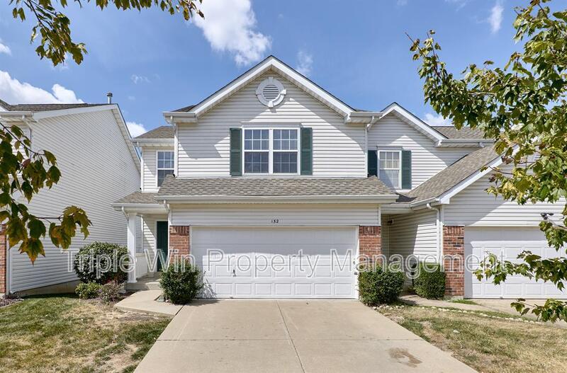 Foto principal - 152 Waterside Crossing Dr