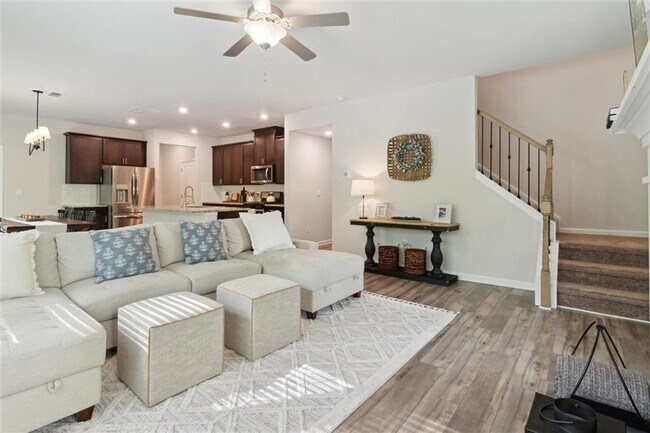 Foto del edificio - 225 Magnolia Dr