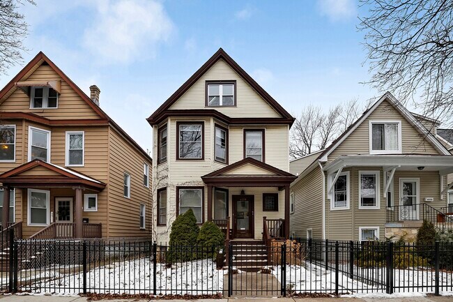 Foto del edificio - 4528 N Drake Ave