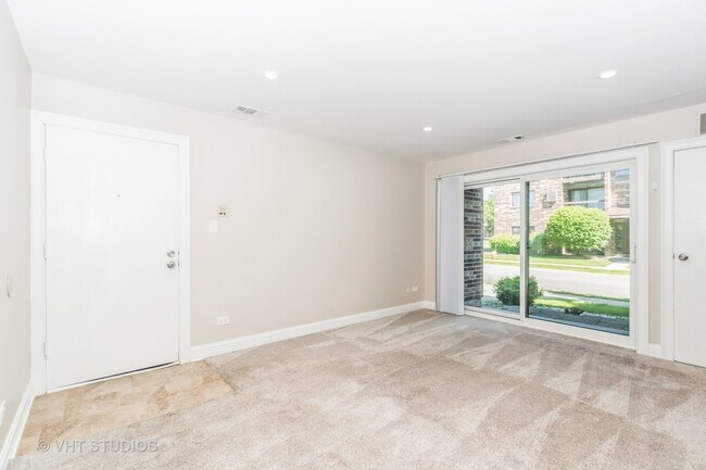 Foto del edificio - 9119 Lincoln Ct