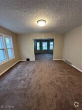 Building Photo - 3700 E 153rd St
