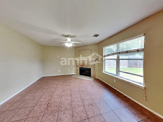 Building Photo - 631 Gateship Dr