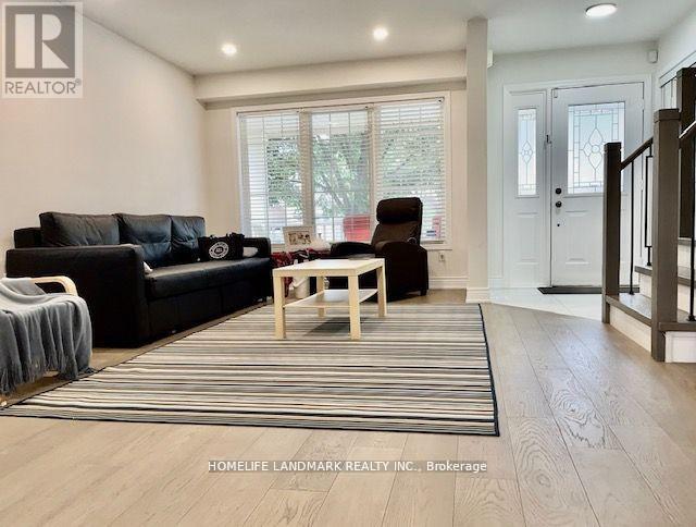 Building Photo - 1332 Ashwood Terr