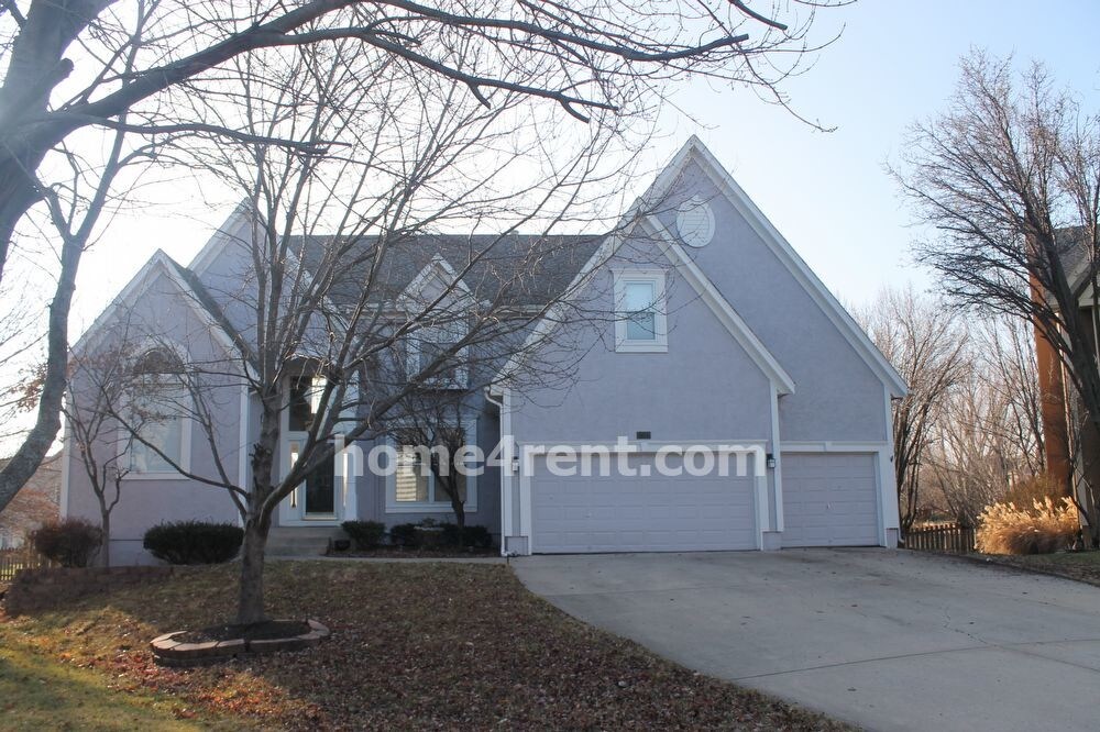 8513 W 129th Ter, Overland Park, KS 66213 House for Rent in Overland