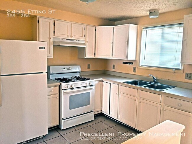 Building Photo - 2455 Etting St