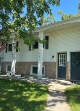 Building Photo - 1040 Bowerman Dr.