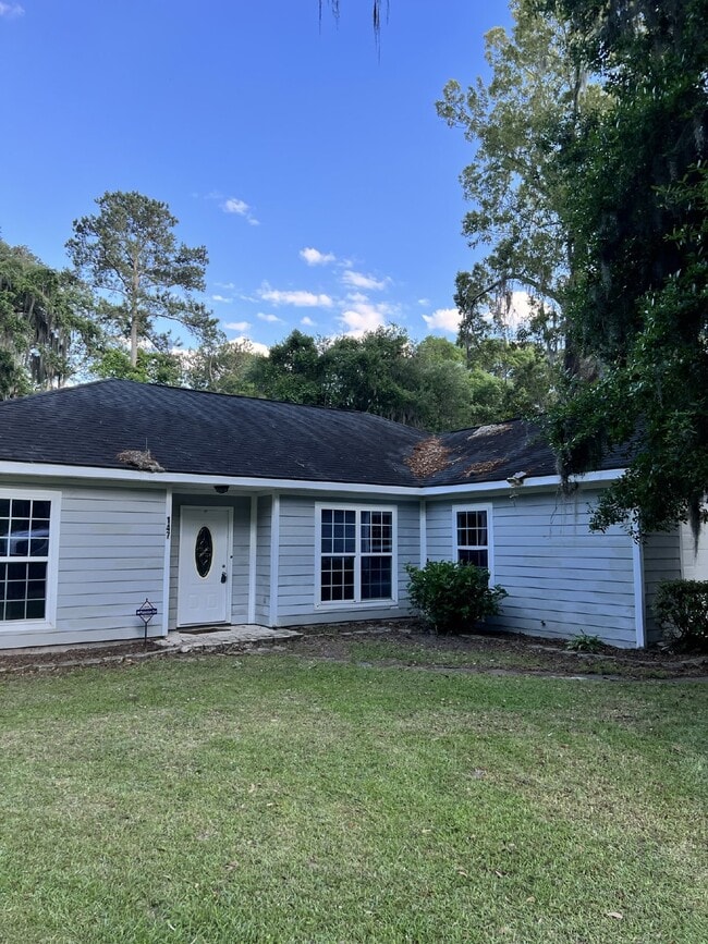 Building Photo - Home For Rent