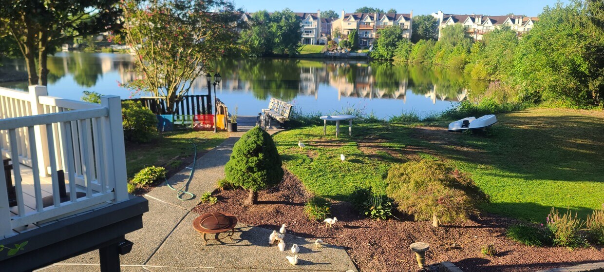 Primary Photo - 1 Lake Dr