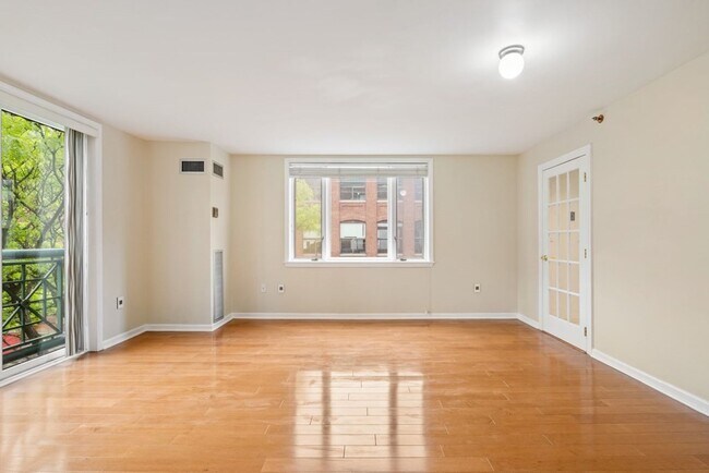 Foto del edificio - 10 Rogers St