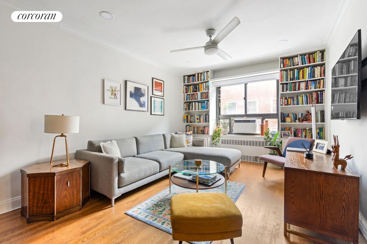 Primary Photo - 316 W 84th St