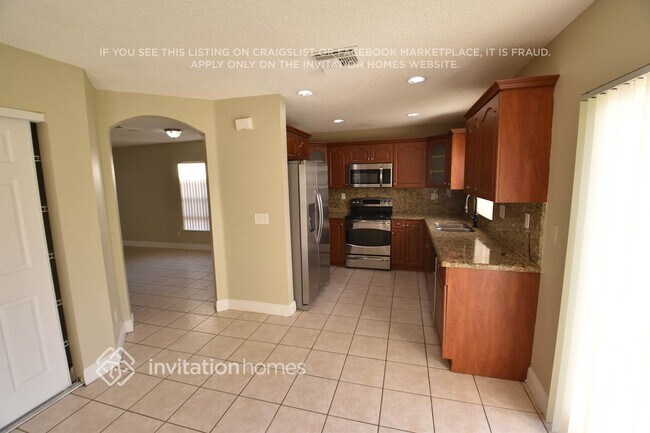 Foto del edificio - 13440 SW 24th St